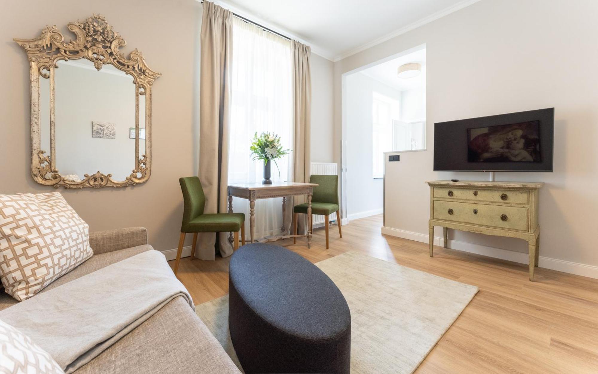 Up Hus Hotel Neuruppin Eksteriør bilde