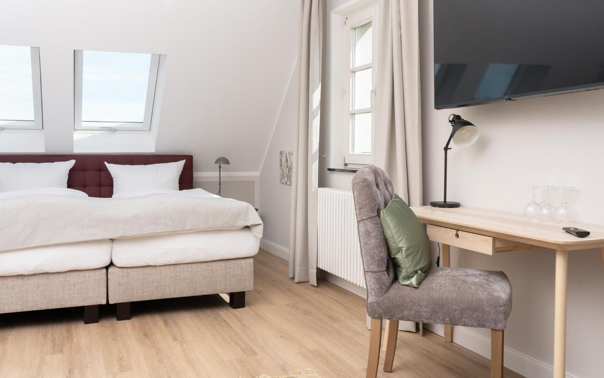 Up Hus Hotel Neuruppin Eksteriør bilde