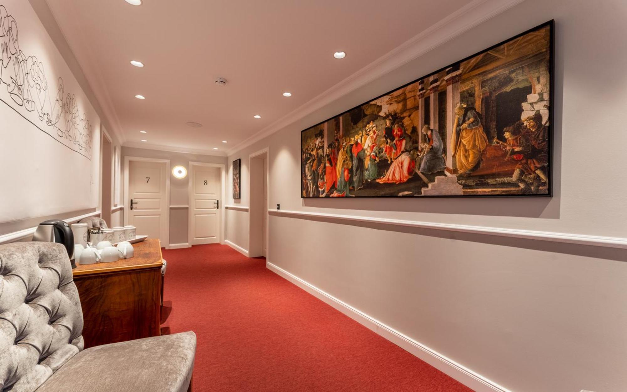Up Hus Hotel Neuruppin Eksteriør bilde